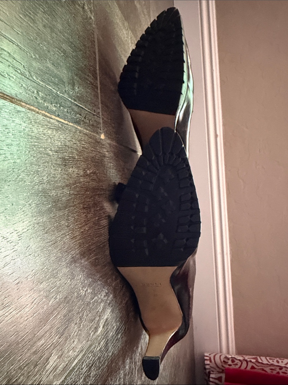 Gucci Black Leather & Pony Hair Horsebit Loafers with Gold Hardware - Picture 5 of 6